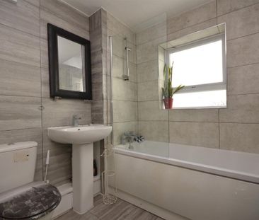 3 bedroom house - Photo 6