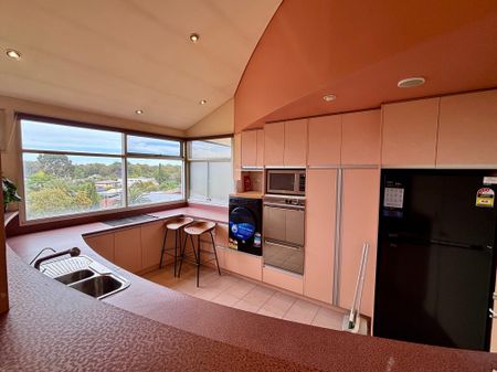 Windsor Gardens - Photo 5