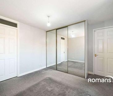 Darby Vale, Warfield, Bracknell, RG42 - Photo 4