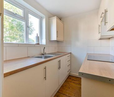 2 bedroom maisonette to rent - Photo 3