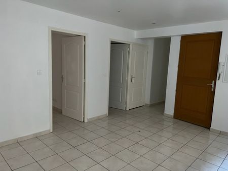 Location Appartement 1 pièce 37m² LE VAL 83143 - Photo 5