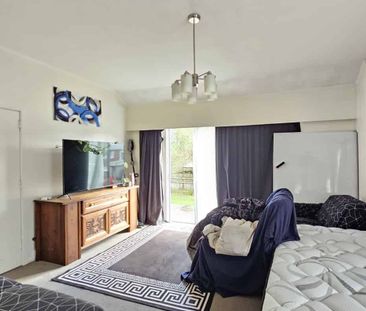 Handy lcoation - 2 bedrooms - Photo 1