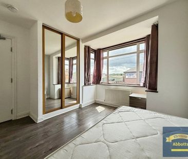 Greenstead Road, Colchester - Photo 2