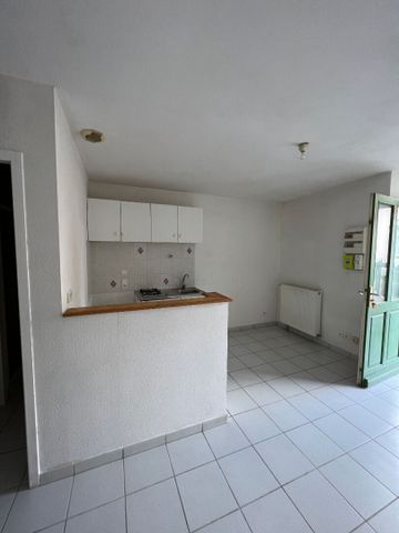 Location Appartement 1 pièce 29m² - Photo 3