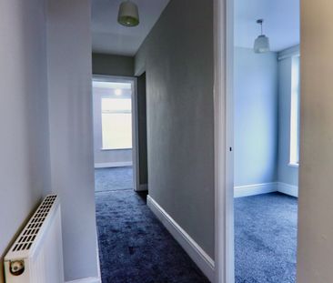 Newly Refurbished 3-Bedroom End Terrace in Popular Royston Location - Photo 4