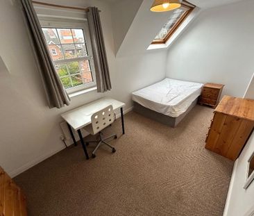 8 Ashley Mews, Belfast, BT9 7BN - Photo 3