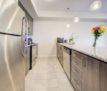 For Lease - 3352 Stalybridge Drive, Oakville, Ontario - Photo 6