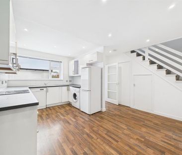 3 bedroom terraced house to rent - Photo 6