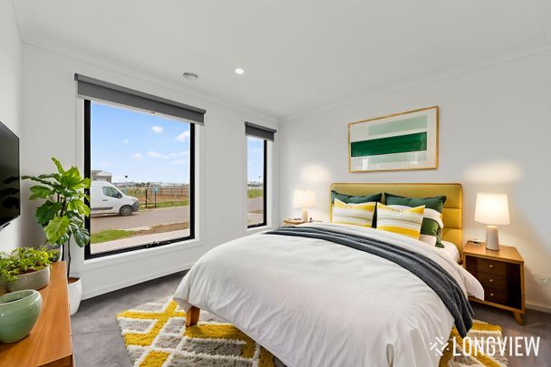 5 Newcastle Road, Rockbank VIC 3335 - House For Rent | Domain - Photo 1