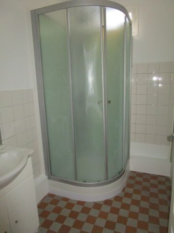 Location Appartement 3 pièces 58m² VALENCE 26000 - Photo 3