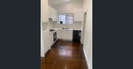 Renovated 4-Bedroom Family Home in Prime Dulwich Hill Location - Photo 3