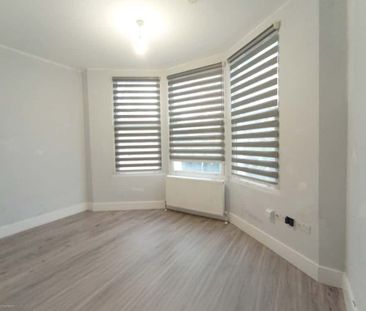 3 Bed Flat, Stuart Crescent, N22 - Photo 2