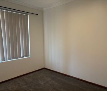 Great Central Location! - Photo 3