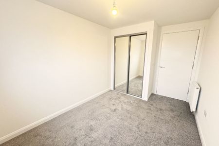 2 Bed, Flat - Photo 2