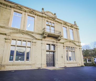 The Old Conservative Club, Irwell Terrace, Bacup - Photo 1