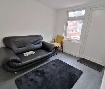 Price £845 pcm - Available 20/06/2026 - Furnished - Photo 1