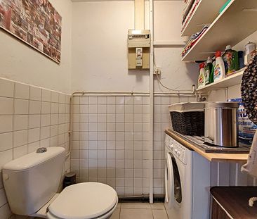Noves : Appartement grand T2 au 2ème étage, - Photo 1