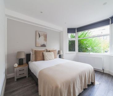 2 bedroom ground floor flat to rent - Photo 5