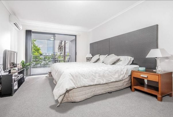 FURNISHED STUDIO APARTMENT FOR RENT IN CENTRAL LOCATION! - Photo 1