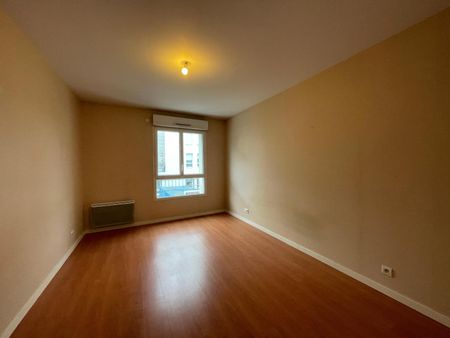 Location Appartement 3 pièces 91m² ANGERS 49000 - Photo 4