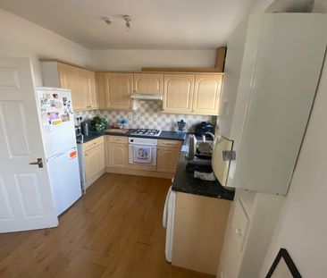 1 Bed Flat, Stoke Newington High Street, N16 - Photo 5