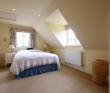 1 bedroom coach house to rent - Photo 5
