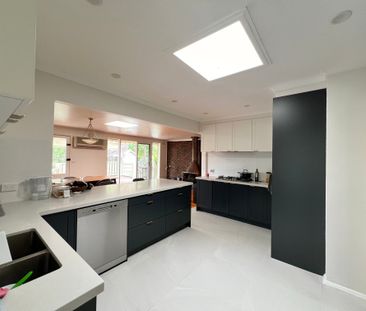 Blackburn North - Photo 4