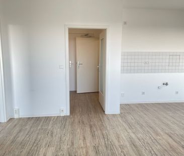 Skyline‑Living in Dresden: Stylische 2‑Raum‑Wohnung mit Wow‑Ausblick! - Foto 5