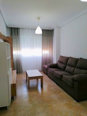 Alquiler de piso en Los Barreros-Cuatro Santos - Photo 1