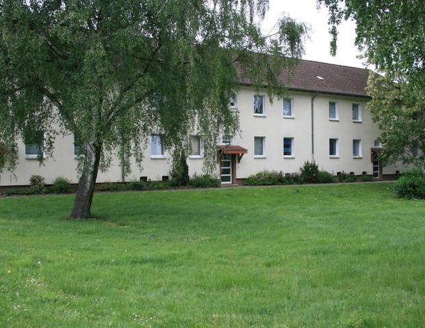 Schöne 3,5-Zimmer-Wohnung mit Balkon – ruhig & gepflegt – ab 01. - Foto 1