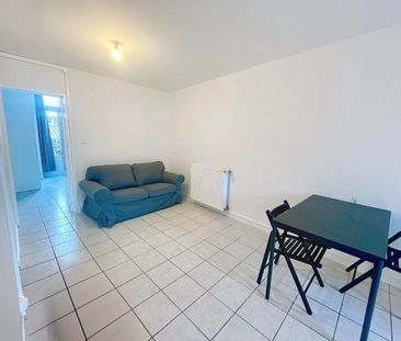 Appartement À Louer 2 Pièces , 36 M² - Photo 3