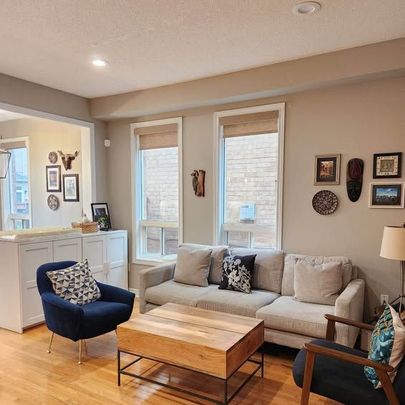 For Lease - 971 Ledbury Crescent, Mississauga, Ontario - Photo 1