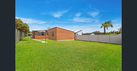 CLASSIC 3 BEDROOM HOME - Photo 3