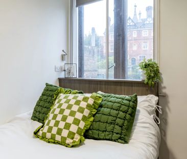 Classic 2 Bed Apartment - Photo 5
