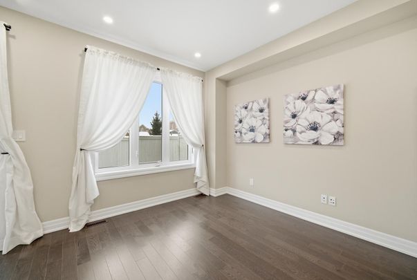 For Lease - 55 Clifford Crescent, New Tecumseth, Ontario - Photo 1