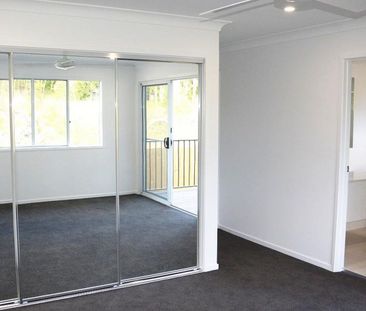 Spacious 3 bedroom Townhouse For Rent in "BREEZE ON BLUNDER" - Photo 2