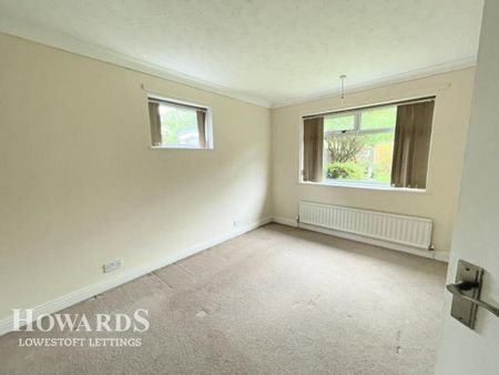 3 bedroom detached bungalow to rent - Photo 3