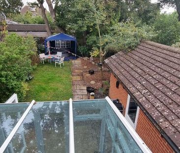 2 bedroom semi-detached house to rent - Photo 5