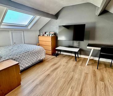 6 bedroom terraced house to rent - Photo 5