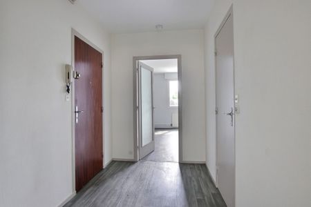 Location Appartement 1 pièce 39m² CLERMONT FERRAND 63000 - Photo 2