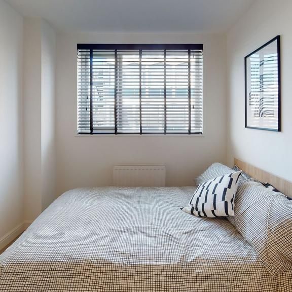 5 bedroom flat to rent - Photo 1