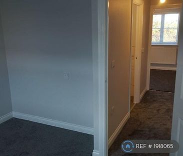 3 bedroom terraced house to rent - Photo 6