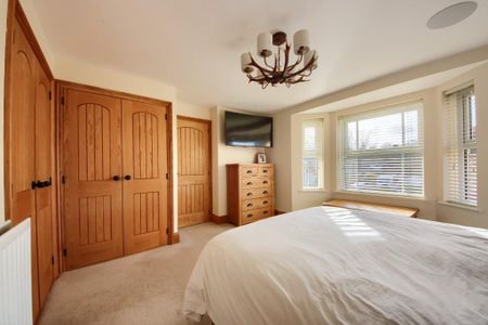 4 bedroom detached house to rent - Photo 5