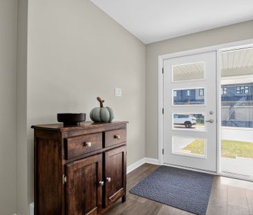 For Lease - 342 Raheen Court, Barrhaven, Ontario - Photo 2