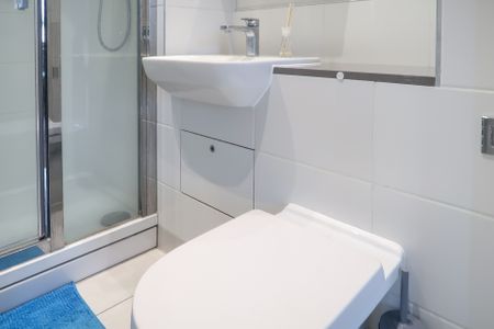 RM2 St. Ives Place | Poplar | London | E14 0HX - Photo 4