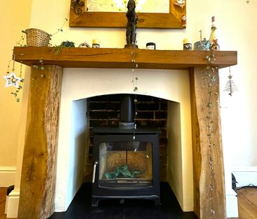 Terraced House to rent on - Photo 5