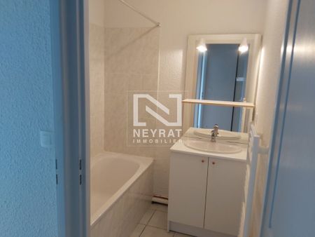 Location Appartement 3 pièces 51m² LE CREUSOT 71200 - Photo 5