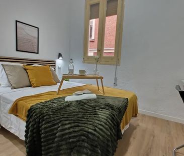 Calle de Caravaca, Madrid, Community of Madrid 28012 - Photo 1