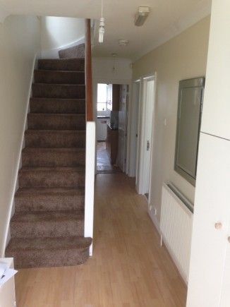 FOUR BEDROOM-2 BATHROOMS-NEWLY REFURBISHED-5 MINS FROM BCU-£80 P/W... - Photo 4