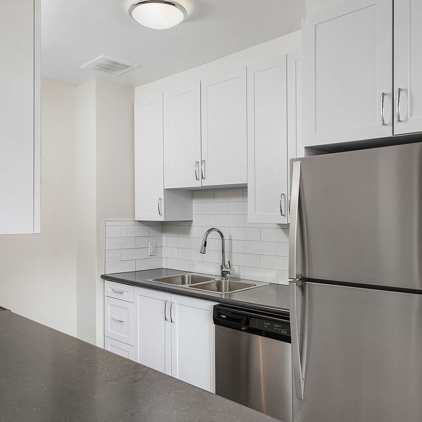 Bloor Street Apartments - Photo 1